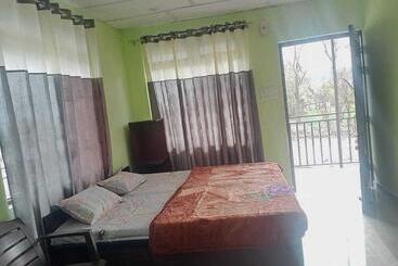 هتل Oyo 81211 Ss Guest House