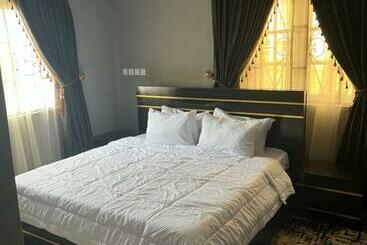 هاستل The Rest Guesthouse