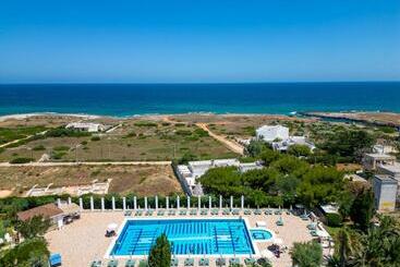 Calanca Apulian Residence