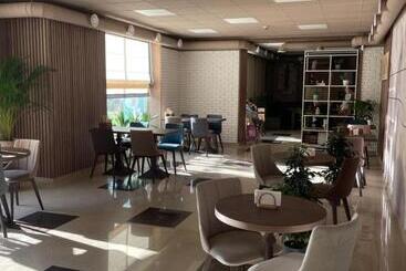 Apart Hotel 24/7