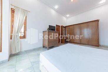 هتل Biru Homestay Bandung Mitra Reddoorz