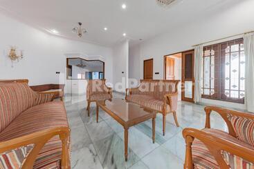 هتل Biru Homestay Bandung Mitra Reddoorz