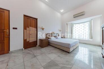 هتل Biru Homestay Bandung Mitra Reddoorz