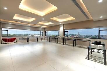 هتل Cygnett Inn Imperial Tezpur