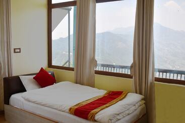 هتل Sindhuligadhi Mountain Resort