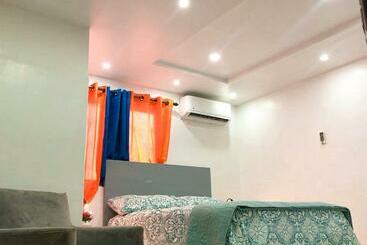 پانسیون Caribbean Hostal Private Rooms In Down Town Pop