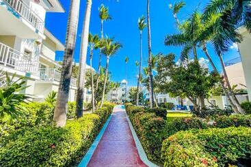 هتل Bavaro Los Corales Sol Caribe Studios Rooms Deluxe Wifi Parking Beach Club & Spa