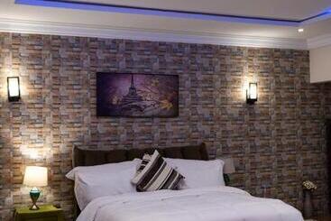 هتل Brynx Haven   Adenta, Accra