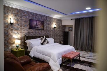 هتل Brynx Haven   Adenta, Accra