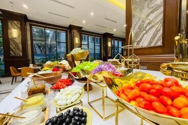 هتل Cửa đông Luxury