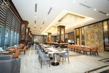 هتل Cửa đông Luxury