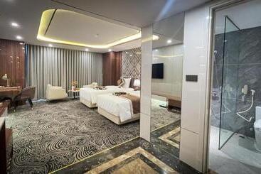 هتل Cửa đông Luxury