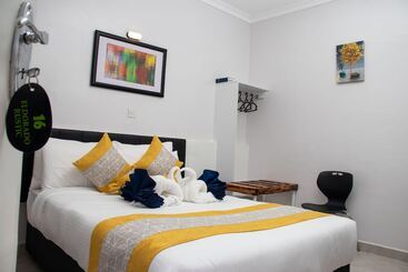 هتل Eldorado Rustic