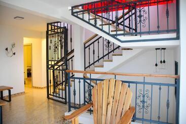 هتل Hostal Marina Samana