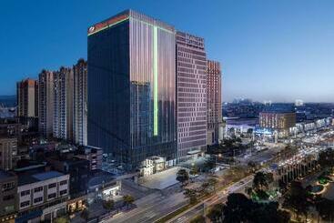 בית מלון כפרי Ramada Encore By Wyndham Dongguan Houjie