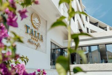 هتل Talia