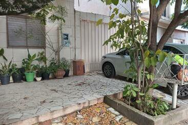 پانسیون Casa Com Piscina