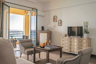 Surplage Hotel Cavalière