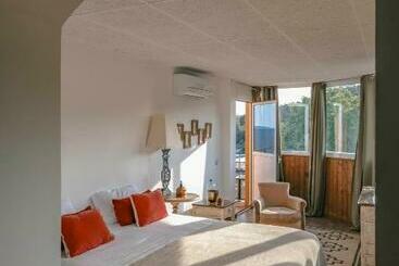 Surplage Hotel Cavalière