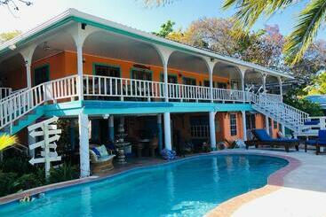 Coral Cove Inn - Seine Bight Village