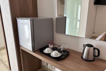 تختخواب و صبحانه Alina Boutique Living