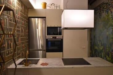 تختخواب و صبحانه 50mt Dal Duomo   Casa Amasia