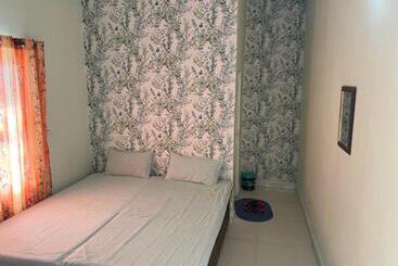 בית מלון כפרי Oyo 81010  The Amar Palace