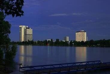 هتل Bonn Marriott