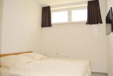 هتل Haus Alte Teestube
