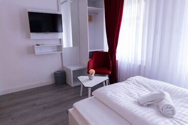هتل Heidepension Bispingen