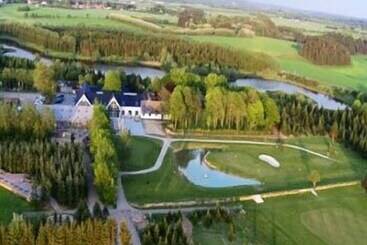 هتل Tollundgaard Golf Park