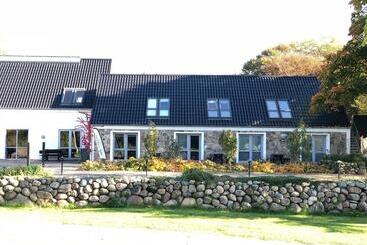 هتل Tollundgaard Golf Park