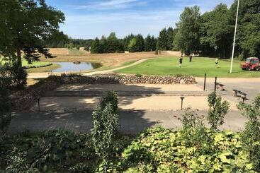 هتل Tollundgaard Golf Park