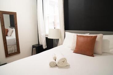 Stay 424 Hostel