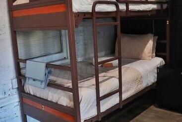 Stay 424 Hostel