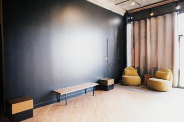 Stay 424 Hostel