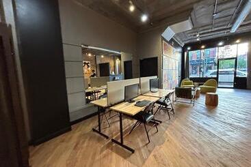 Stay 424 Hostel