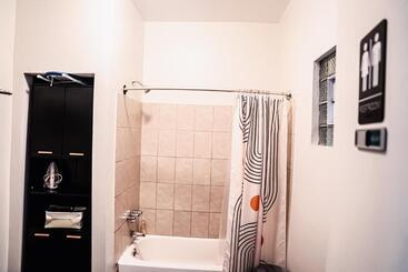 Stay 424 Hostel
