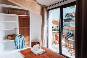 تختخواب و صبحانه Biarritz Surf Lodge Chambre D Hôtes