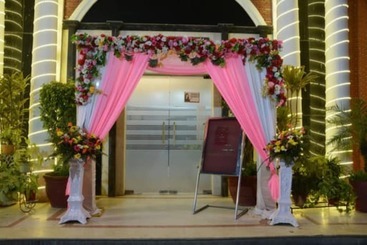 هتل Cymbal  Sector 31 Gurgaon