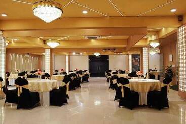 هتل Cymbal Sector 31 Gurgaon