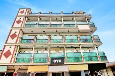 هتل Flagship Friends Guest House