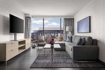 هتل Loews Arlington