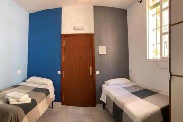 پانسیون Hostal Baobab