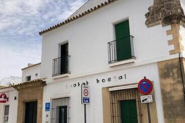 پانسیون Hostal Baobab