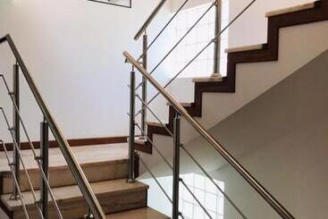 پانسیون Residencial Lela D Fermina