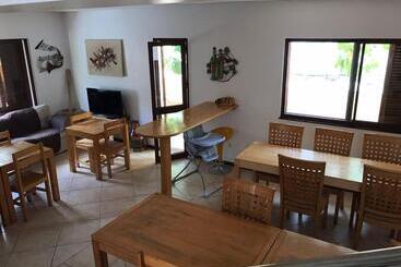 پانسیون Residencial Lela D Fermina