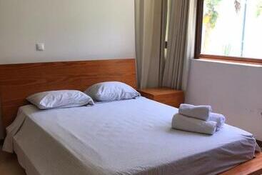 پانسیون Residencial Lela D Fermina