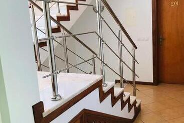 پانسیون Residencial Lela D Fermina