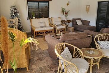 پانسیون Ufitness Retreat Guesthouse